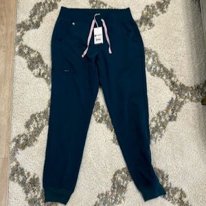 Figs scrubs, Caribbean blue.